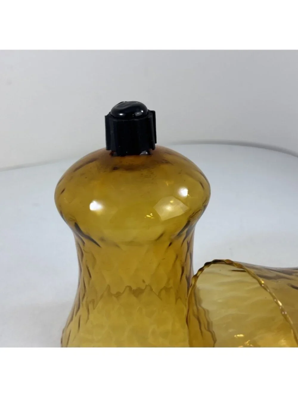 2 Vintage Homco Amber Glass Peg Votive 4” Candle Holders Honeycomb 1 gasket